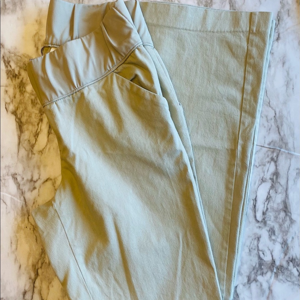 Gap Maternity Bootcut NWOT Sz 6